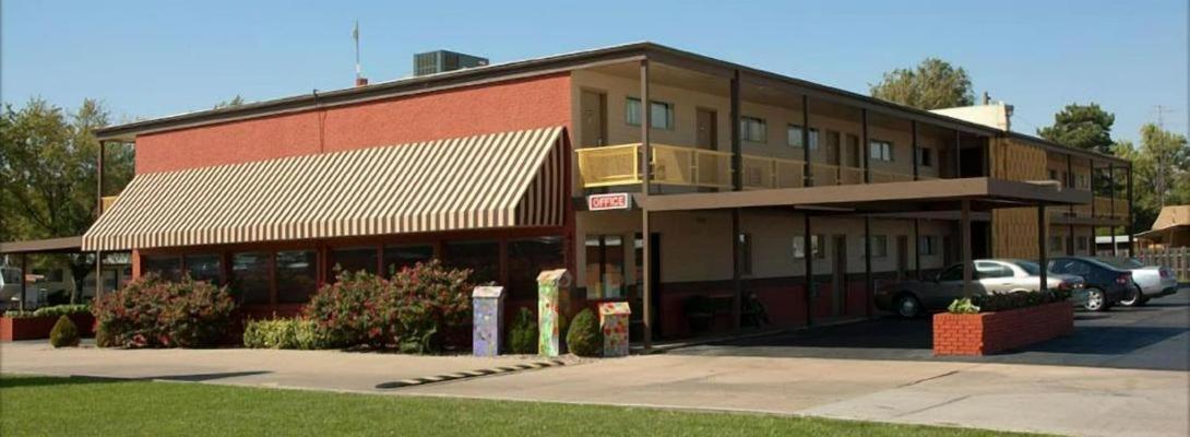 Big Bend Traveler'S Inn Great Bend Exteriör bild